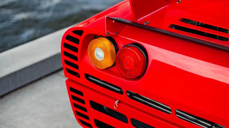 Ferrari 288 image 2